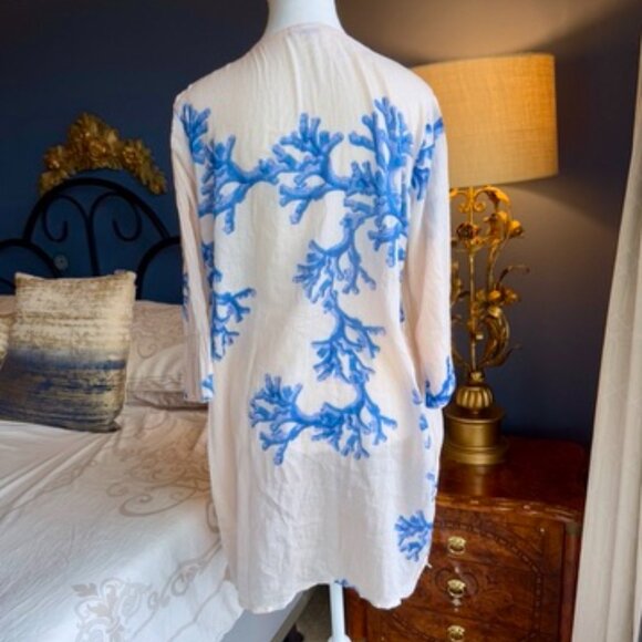 100% Cotton Ivory and Blue Coral Print Swim Cover Up - Picture 6 of 9